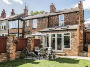 Tree Top Cottage, Ripon